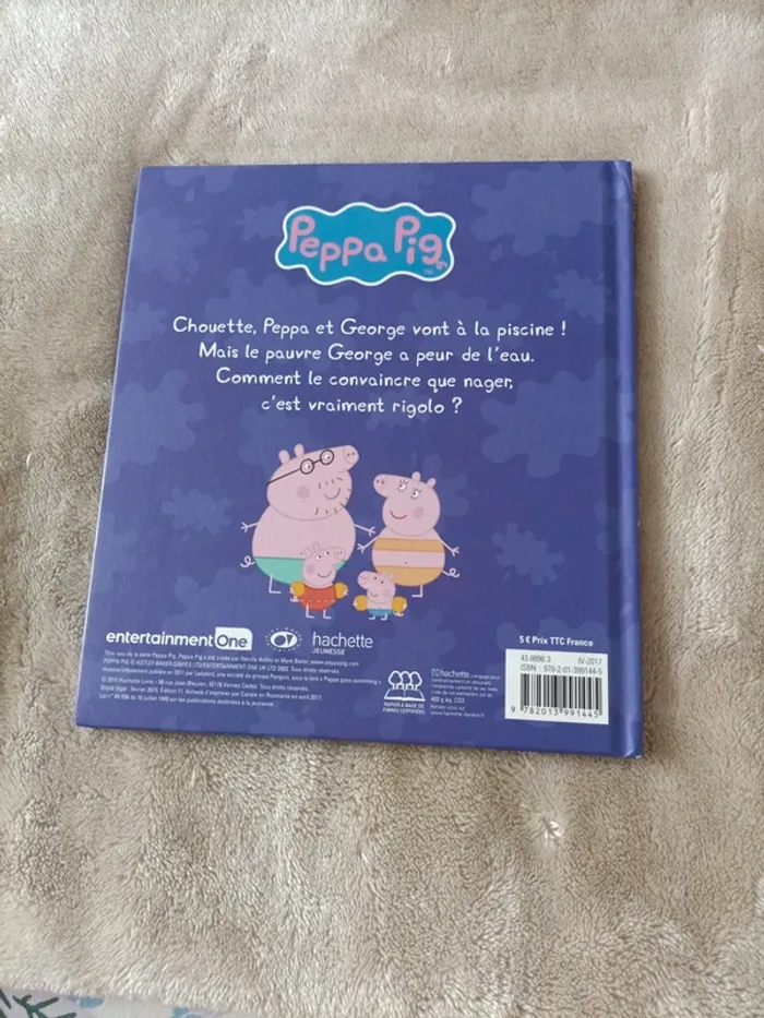 Livre Peppa Pig : Peppa va à la piscine - photo numéro 2