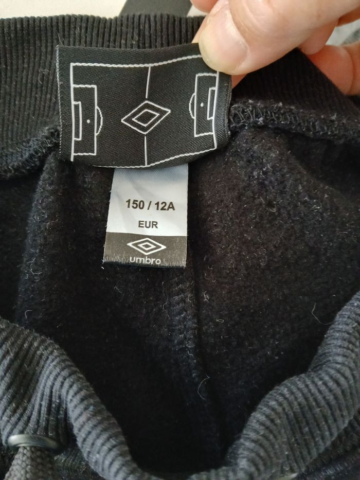 Pantalon jogging umbro taille 12 ans - photo numéro 4