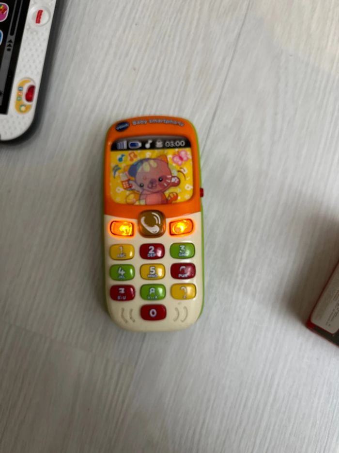 Téléphone baby smartphone vtech - photo numéro 3