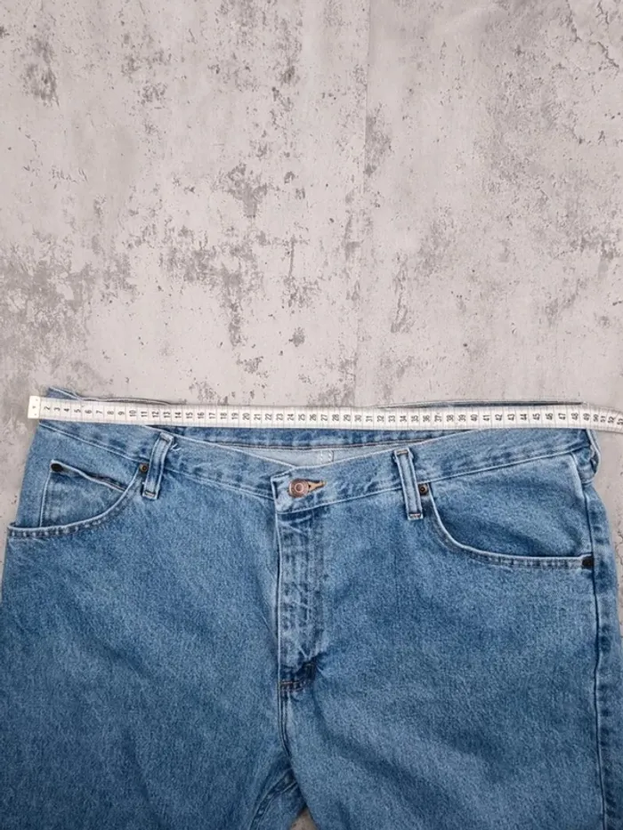 Jean Wrangler bleu clair – Taille 38x32 US / 48 FR Homme (mesures en photos) - photo numéro 5