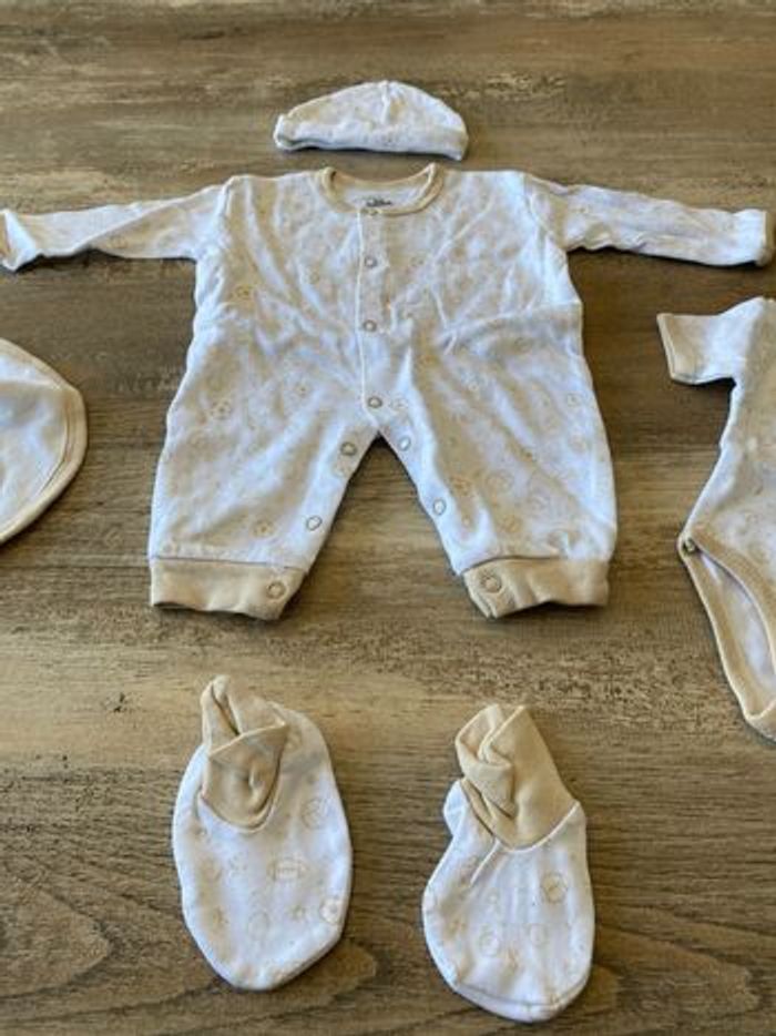 Ensemble trousseau maternité bébé all star football américain 3 /6 mois - photo numéro 6