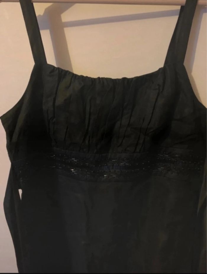 Splendide robe noire - photo numéro 2