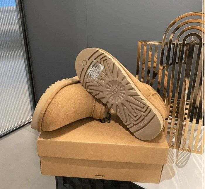 Ugg Mini taille 37 - photo numéro 3