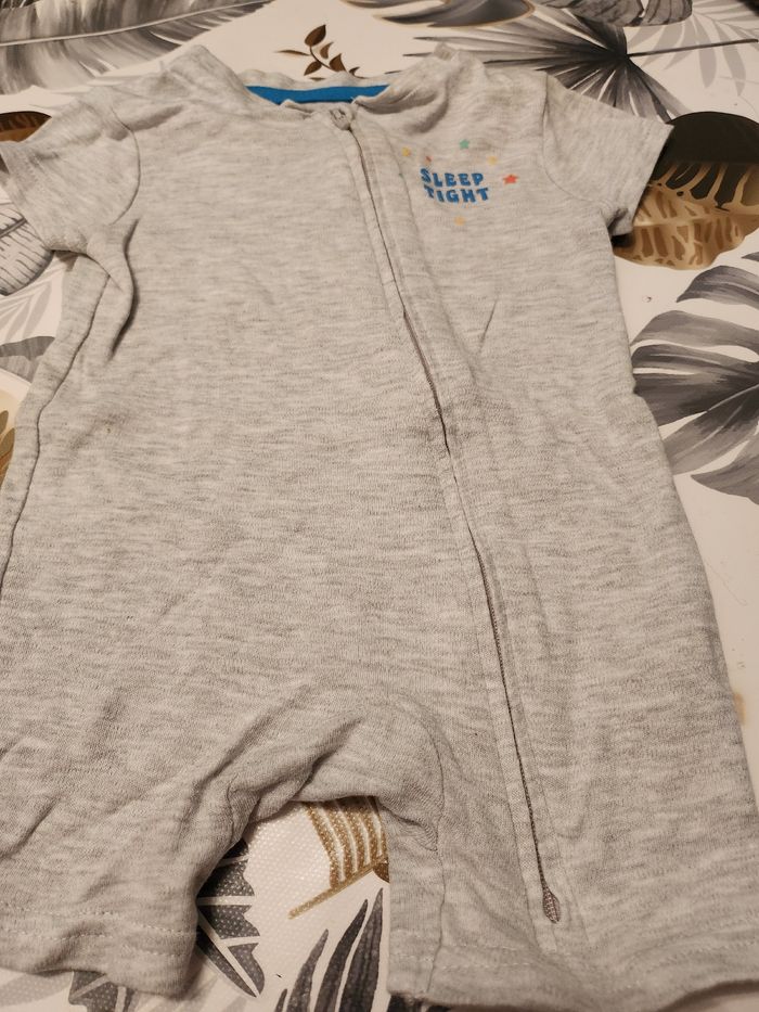 Combi bébé 6-9 mois