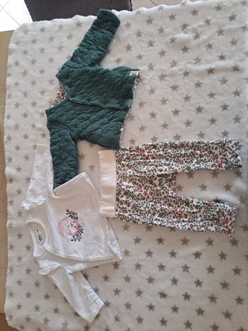 Ensemble pantalon veste et t-shirt 