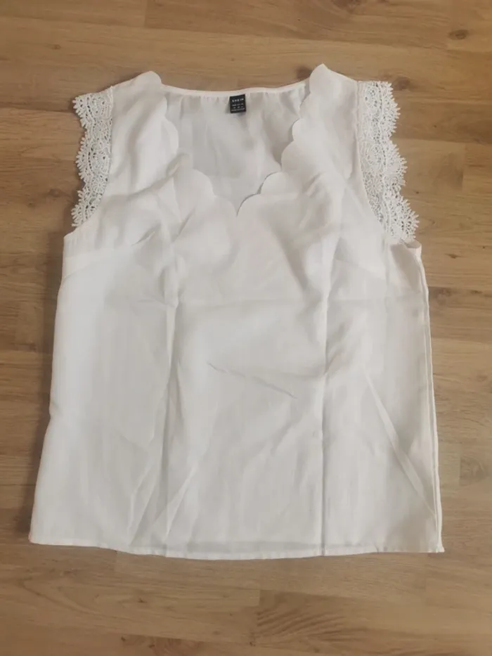 Haut blanc femme