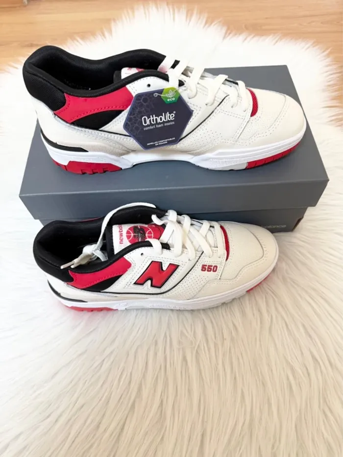 New Balance 550 – Taille 39,5 – blanc/rouge/noir – Neuf avec étiquette - photo numéro 8