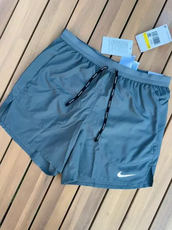 Short Nike