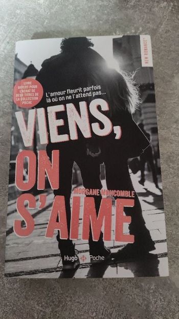 Livre de poche Viens on s'aime