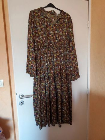 Robe à fleurs manches longues