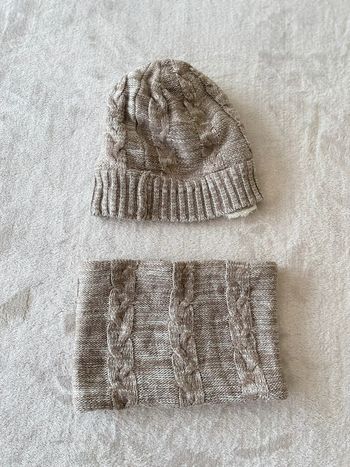 #Ensemble cache cou + bonnet 🍀