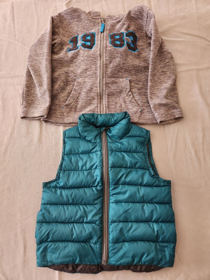 Doudoune sans manche et gilet polaire 4 ans