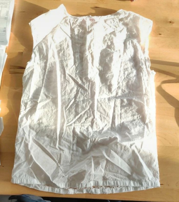 Haut effets trous blanc - photo numéro 2