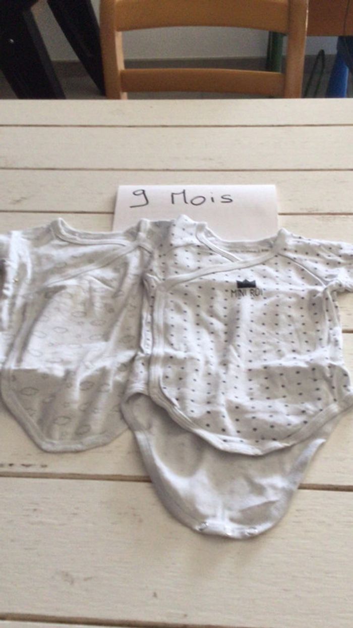 Lot de deux bodies