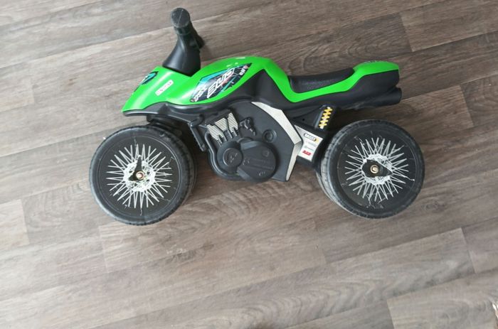 Petite moto enfant - photo numéro 3