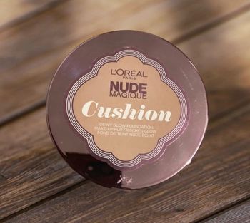 Fond de teint nude magique