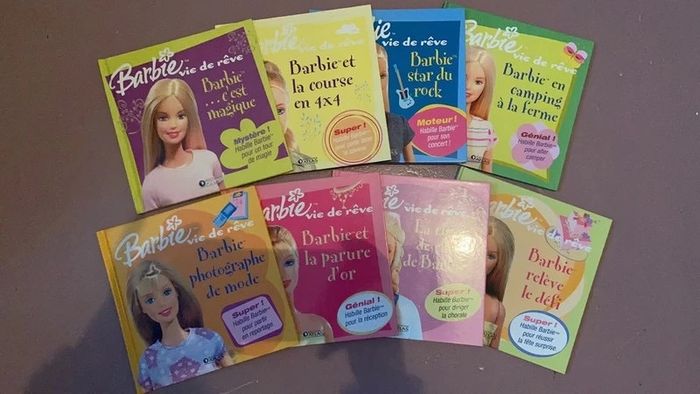 Lot 8 livres « Barbie »