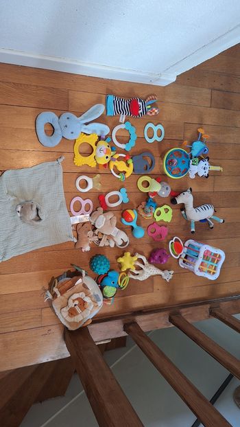 Lot de jouets d'éveil