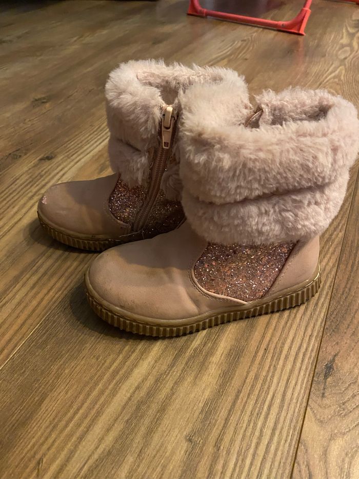 Bottines roses fourrées T25 - photo numéro 2