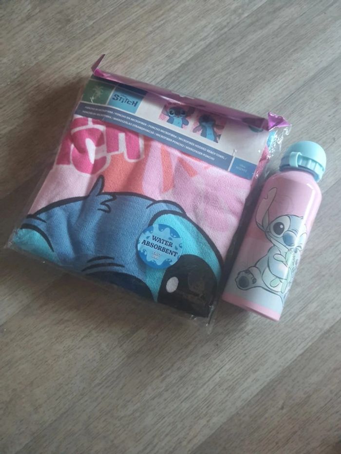 Cape de bain + gourde rose