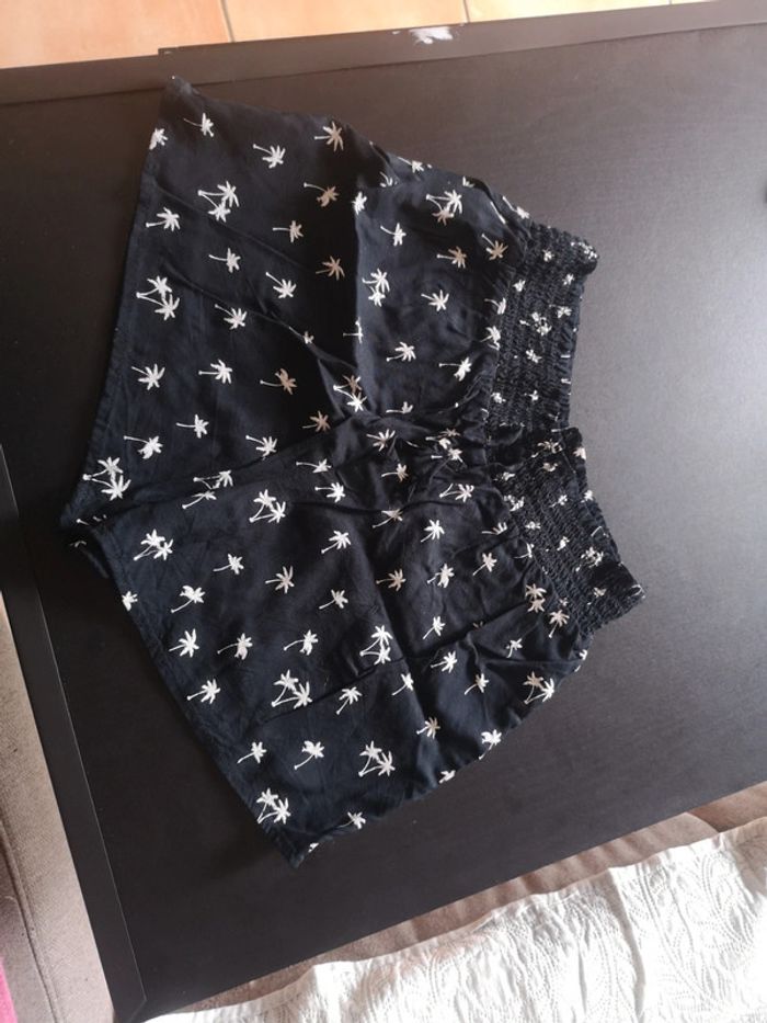 Short filles