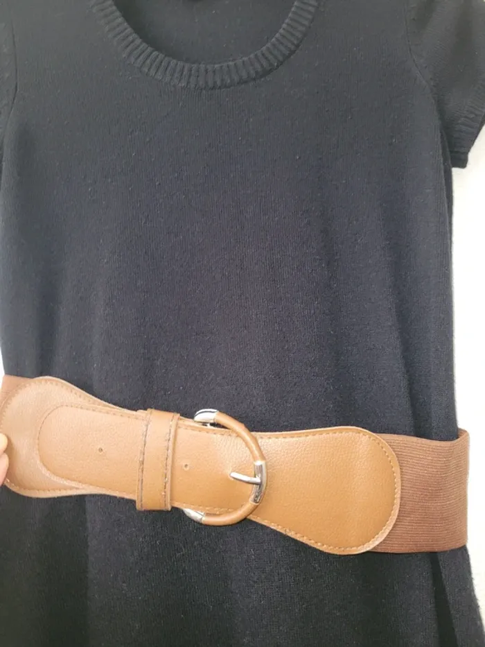 Robe noir ceinture marron - photo numéro 2