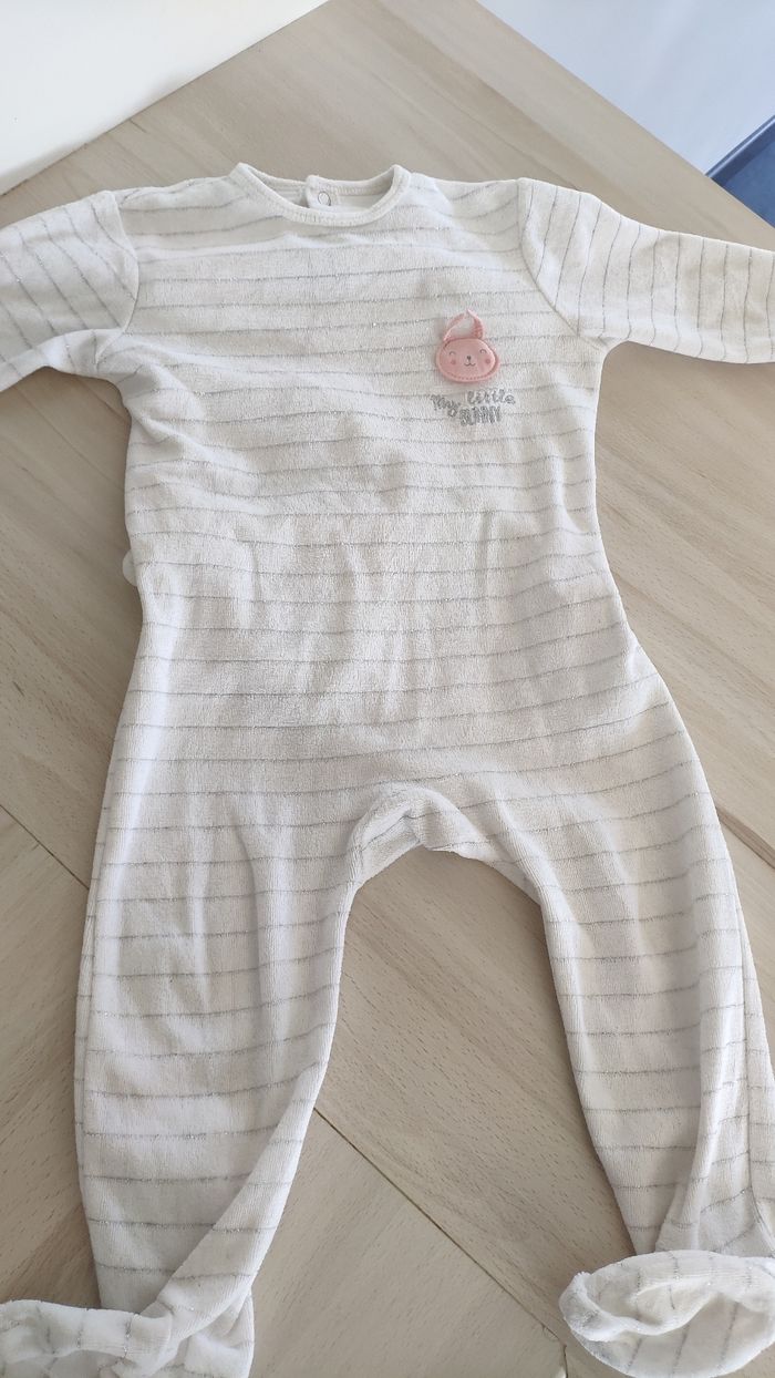 Pyjama blanc mixte lapin brillant Kiabi 18 mois