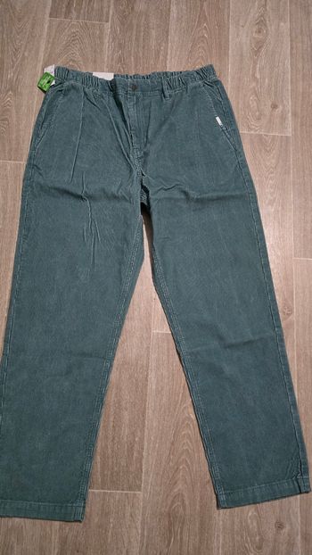 Pantalon element