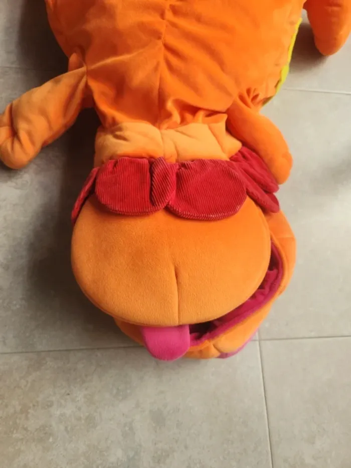 Peluche géante Igor le lion orange Lilliputiens - photo numéro 12