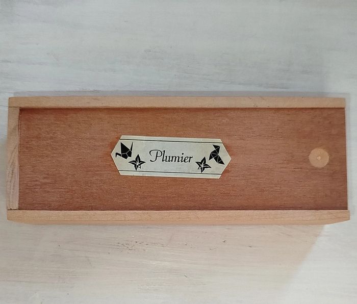 Plumier neuf - photo numéro 2