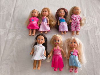 Lot mini poupée barbie 