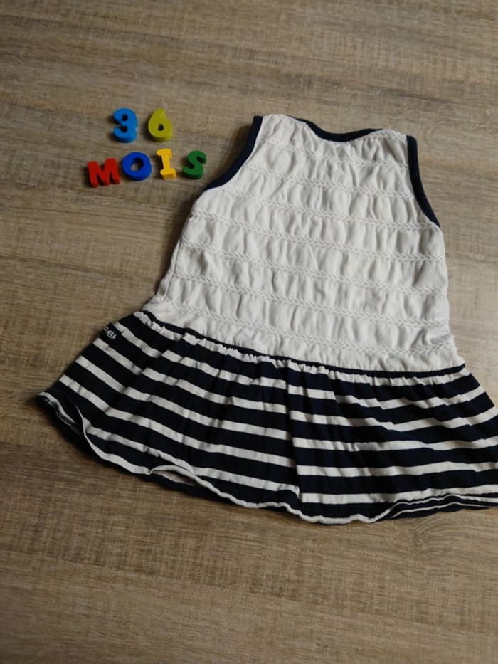 Robe style matin - 3 ans - photo numéro 4