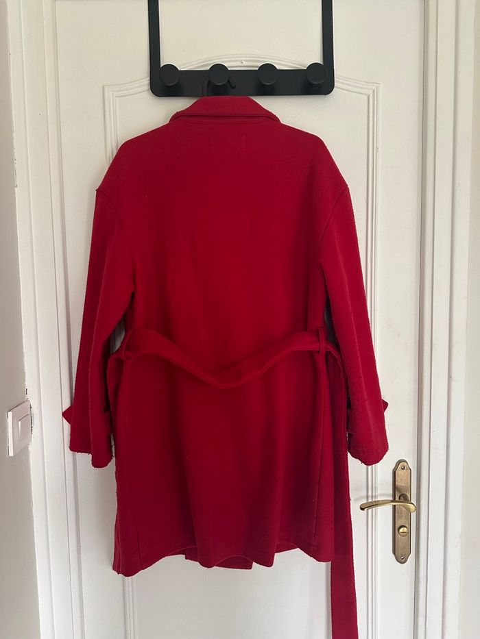 Manteau rouge - photo numéro 4