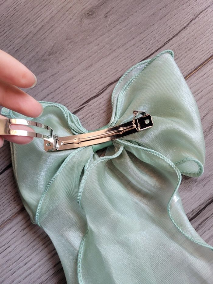 Barrette de cheveux noeud vert clair - photo numéro 3