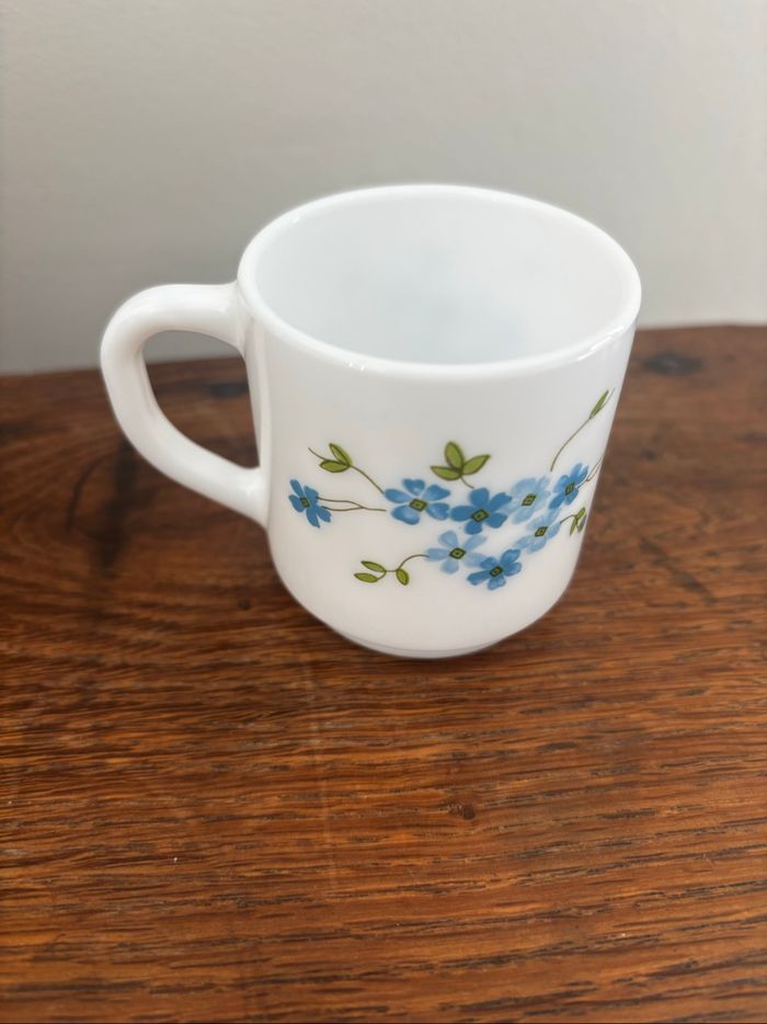 Vintage lot de 7 tasses Arcopal Véronica myosotis - photo numéro 4