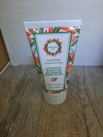 Soin buste Sublimateur Éclat - Melle Cerise & Co