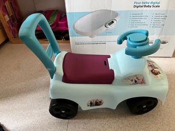 Pousse pousse la reine des neige