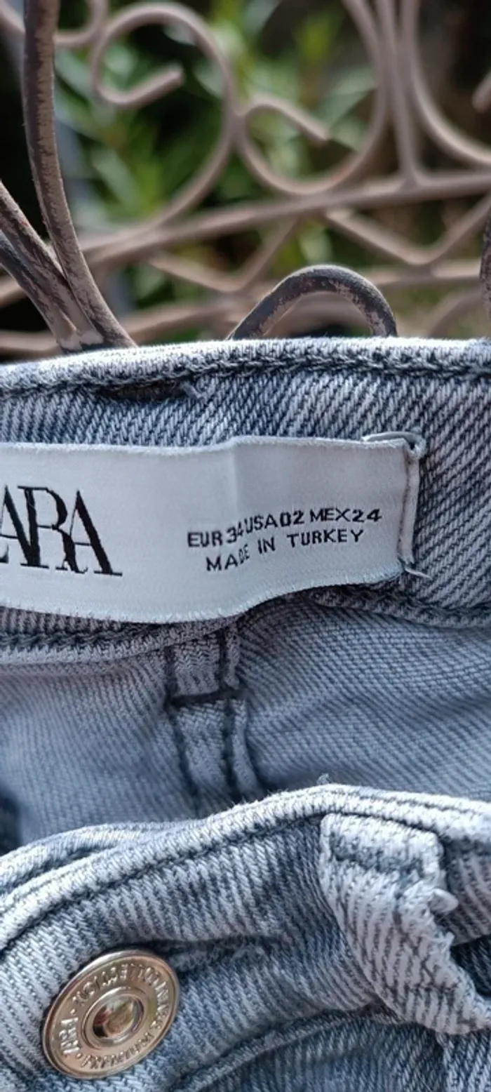 Jeans Zara taille 34 - photo numéro 2