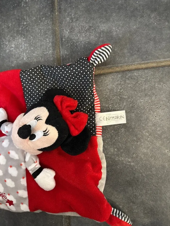 Doudou, enfant - photo numéro 3