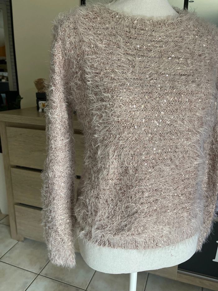 Pull à strass - photo numéro 2