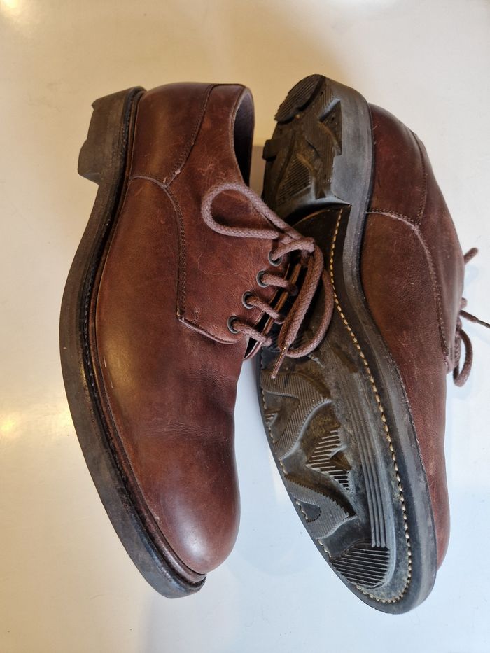 Chaussure pour homme taille 43. Marque Brandon - photo numéro 2