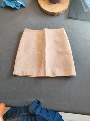 Mini jupe taille 34 camaïeu