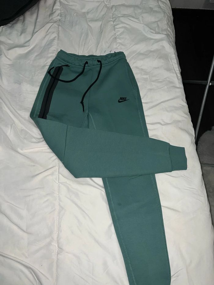 Jogging Nike Tech taille XS - photo numéro 4