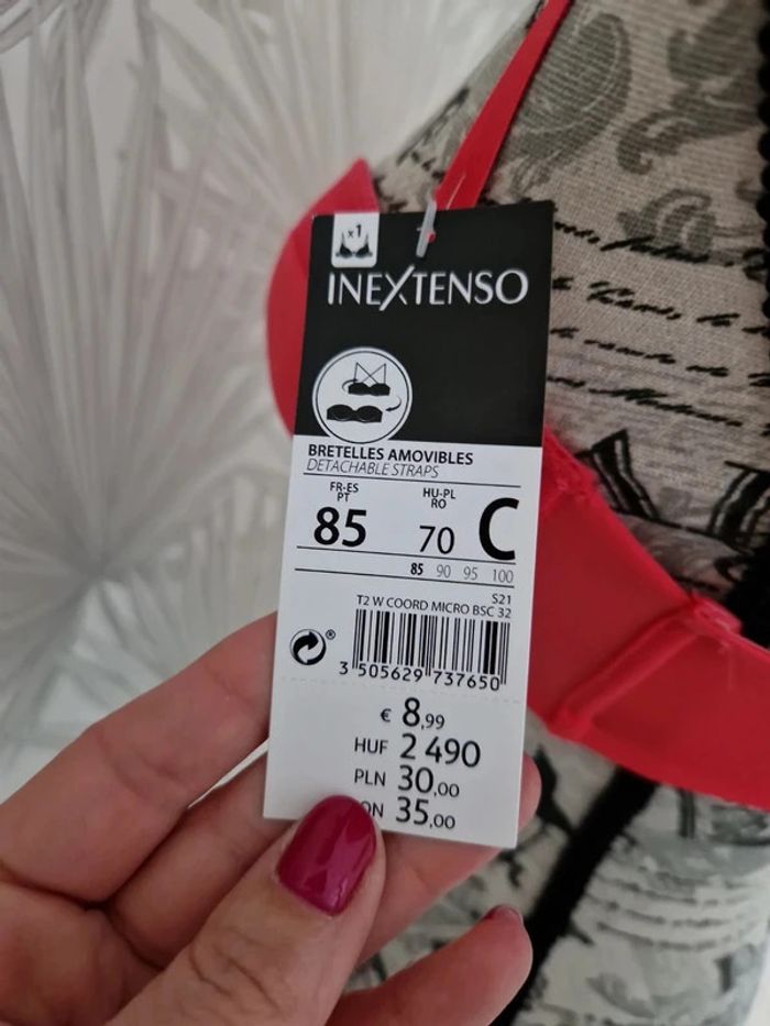 Joli soutien gorge neuf taille 85C - photo numéro 3