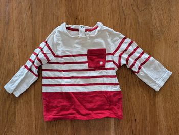 Pull rayé rouge et blanc orchestra 12 mois comme neuf