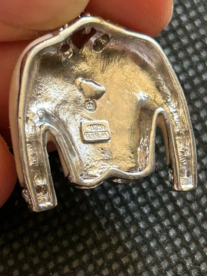 Joli pendentif «veste de tailleur » en argent massif et émail neuf avec étiquette - photo numéro 5