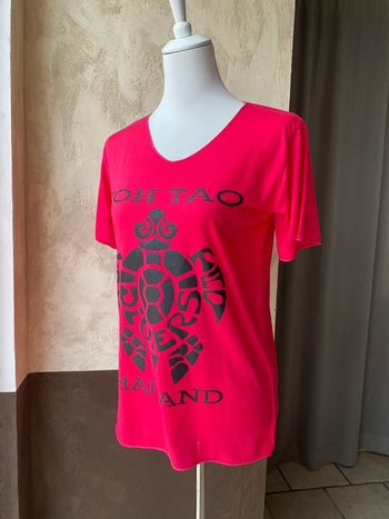 T-shirt rose tortue tribal M