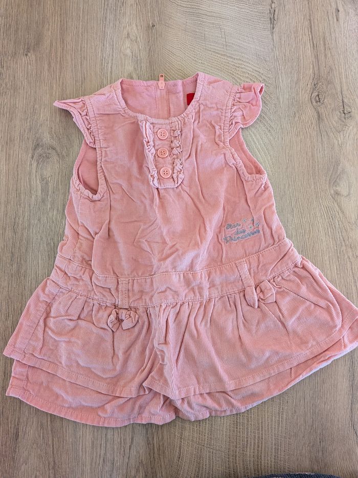 Robe rose