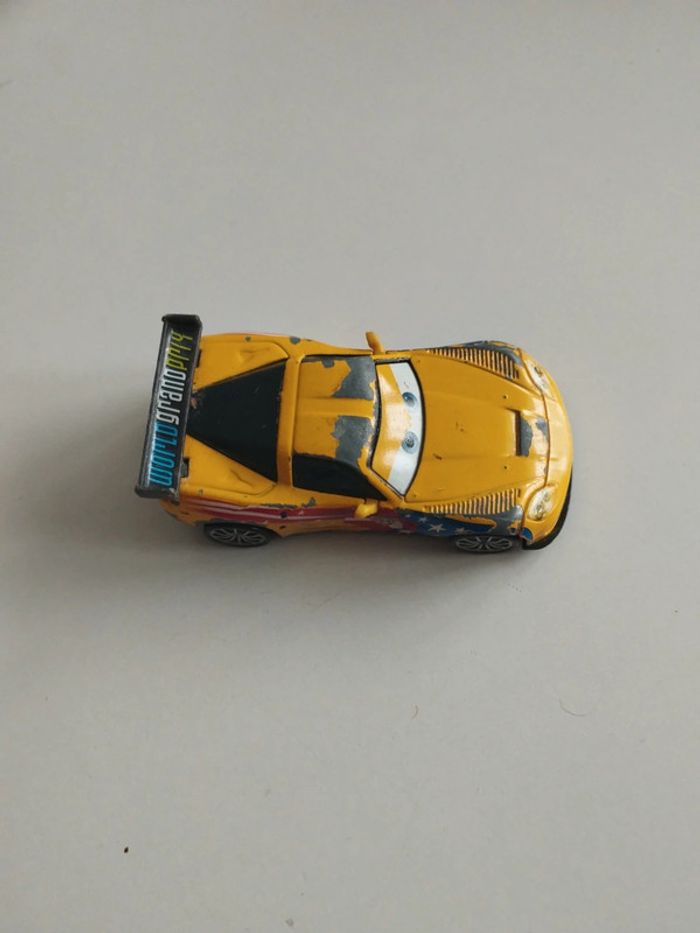 Voiture Cars jaune - photo numéro 4