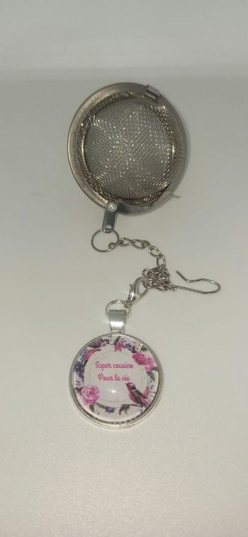 Cadeau cousine. infuseur boule à thé